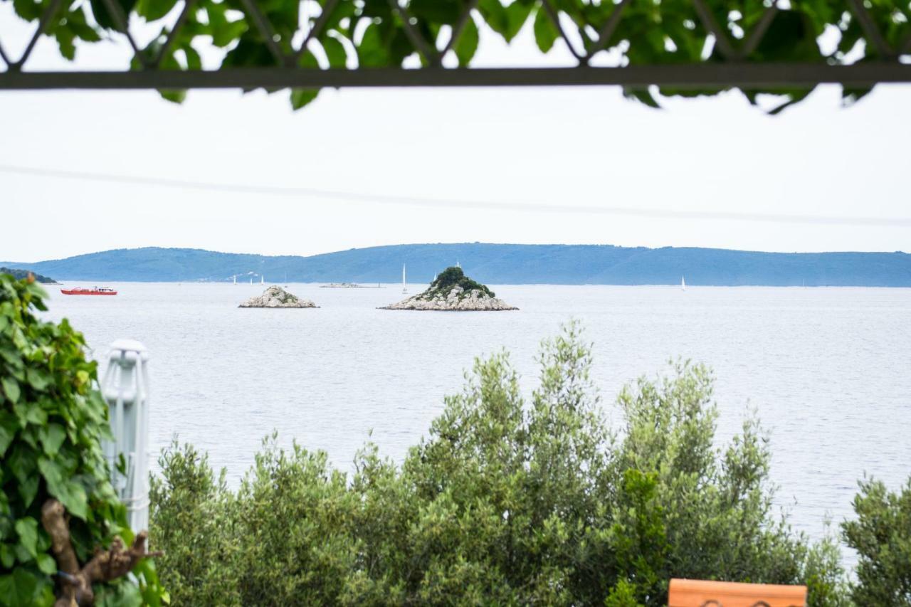 Vacation Home Mirjana Seget Vranjica Eksteriør billede