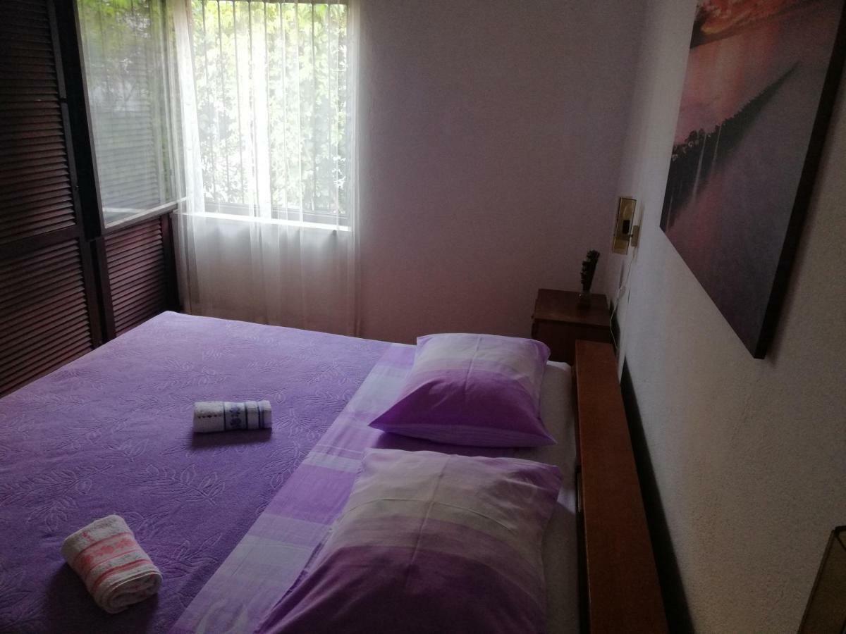 Vacation Home Mirjana Seget Vranjica Eksteriør billede