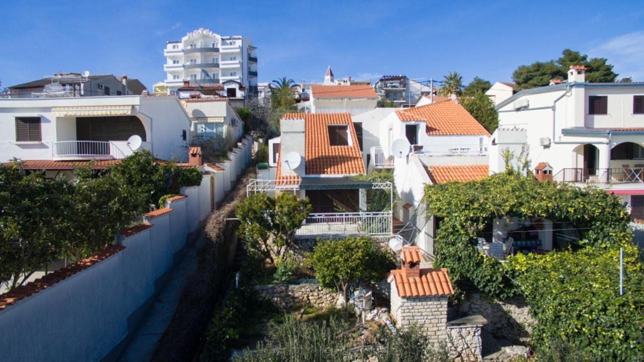 Vacation Home Mirjana Seget Vranjica Eksteriør billede